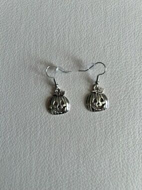 Silver Pumpkin Jack-O'-Lantern Dangle Drop Earrings